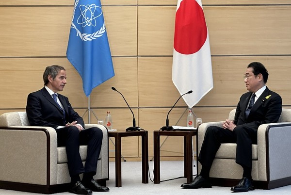 출처 : 국제원자력기구(라파엘 그로시 IAEA 사무총장이 지난 4일 일본을 방문한 모습이다.)